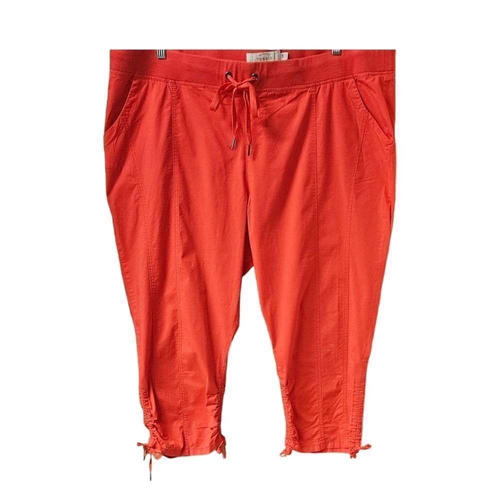 NEW TORRID BRIGHT CORALβCinch Stretch Poplin Cropped Cargo Pants - Picture 2 of 16